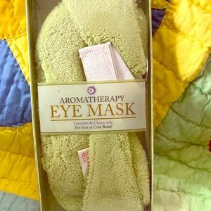 Aromatherapy eye mask